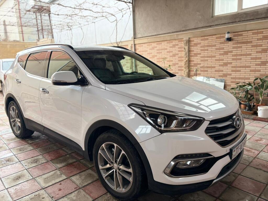 2016 Hyundai Santa Fe, 2.0L, 160000km - Image 4
