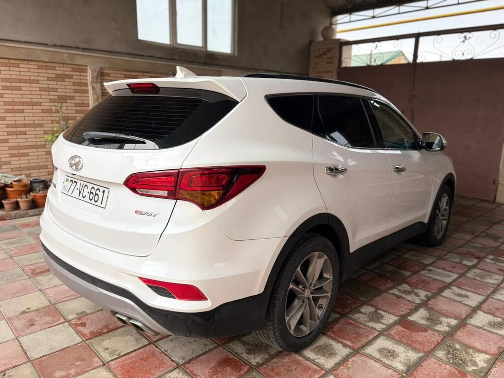 2016 Hyundai Santa Fe, 2.0L, 160000km - Image 5