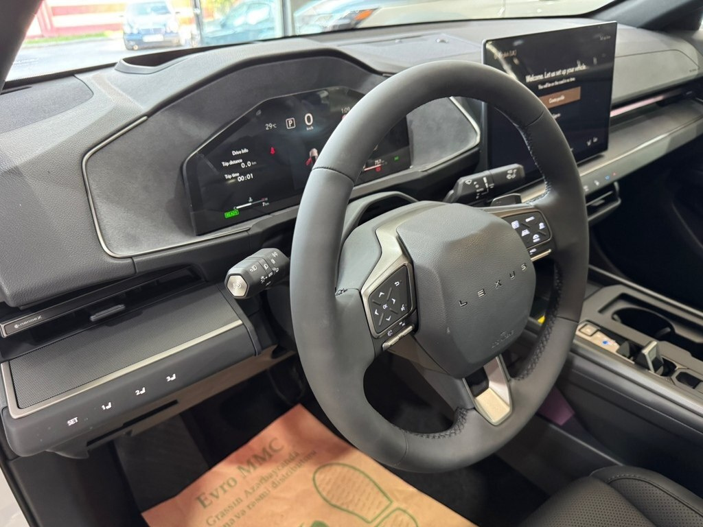 2026 Lexus ES 350h, 2.5L, 0km - Image 14