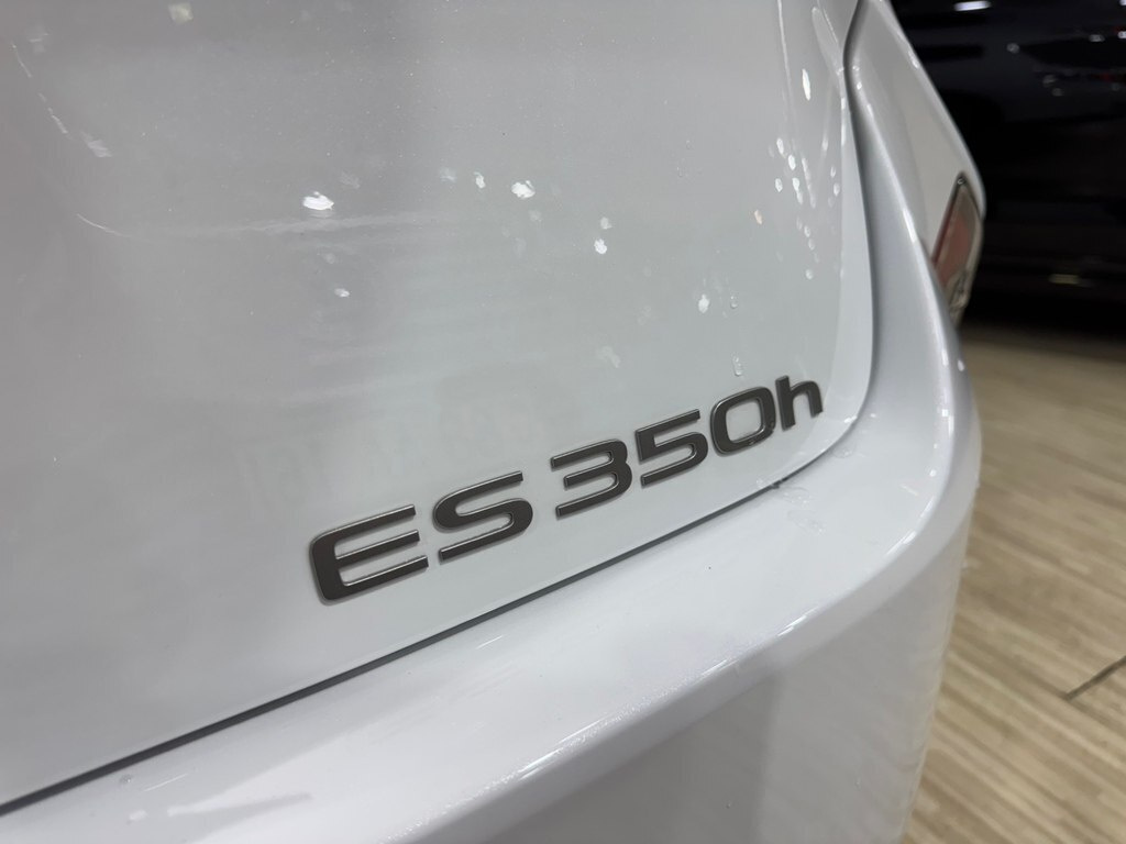 2026 Lexus ES 350h, 2.5L, 0km - Image 9