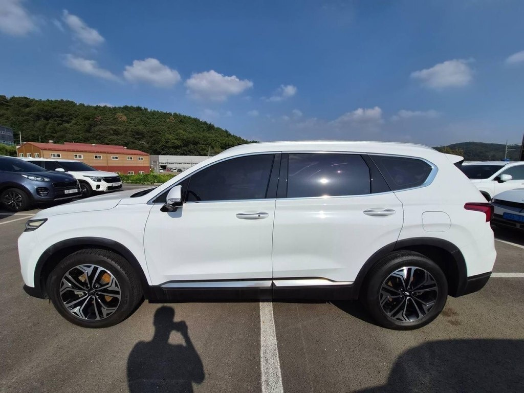 2018 Hyundai Santa Fe, 2.0L, 77400km - Image 3