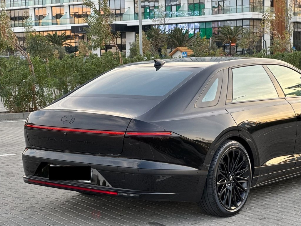 2023 Hyundai Grandeur, 1.6L, 36300km - Image 19