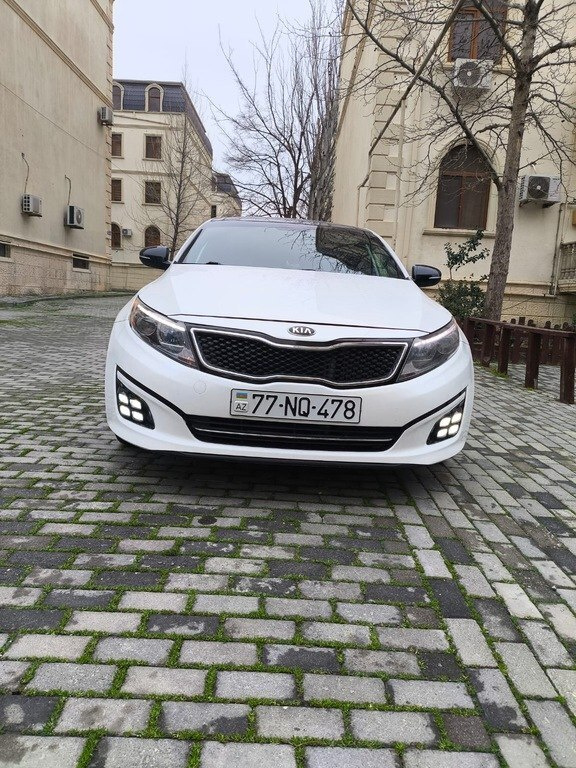 2015 Kia Optima, 2.0L, 217000km - Image 1