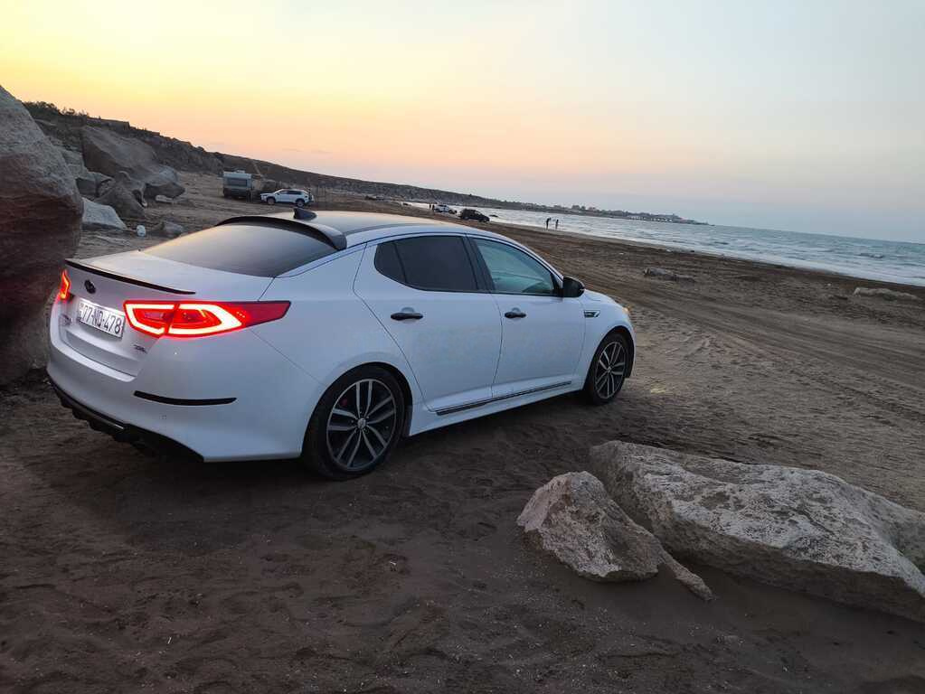 2015 Kia Optima, 2.0L, 217000km - Image 4