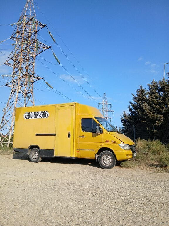 2001 Mercedes Sprinter 515, 2.2L, 295000km - Image 3