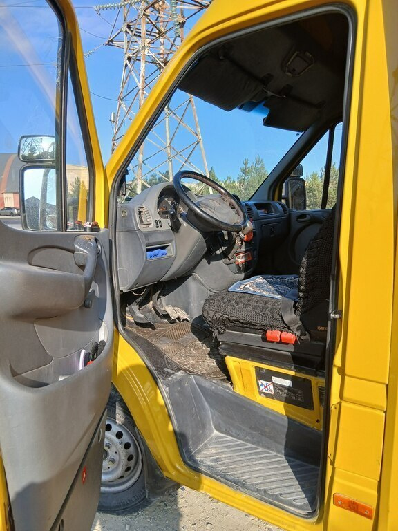 2001 Mercedes Sprinter 515, 2.2L, 295000km - Image 7
