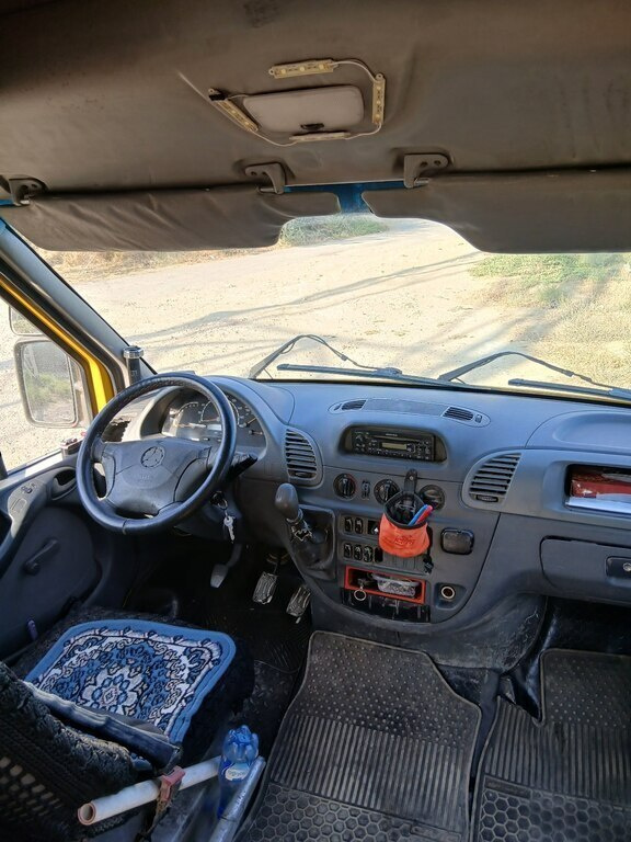 2001 Mercedes Sprinter 515, 2.2L, 295000km - Image 9