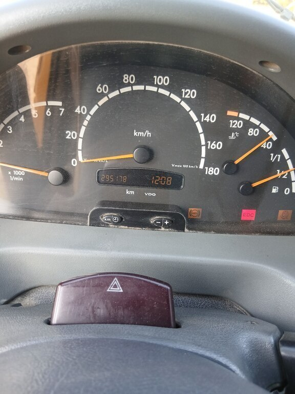 2001 Mercedes Sprinter 515, 2.2L, 295000km - Image 10