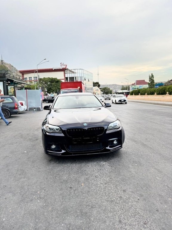 2012 BMW 520, 2.0L, 178500km - Image 1