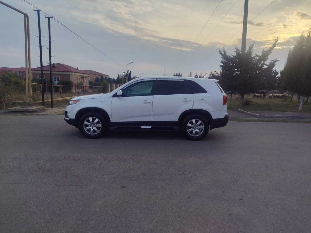 2010 Kia Sorento, 2.0L, 223000km - Image 11