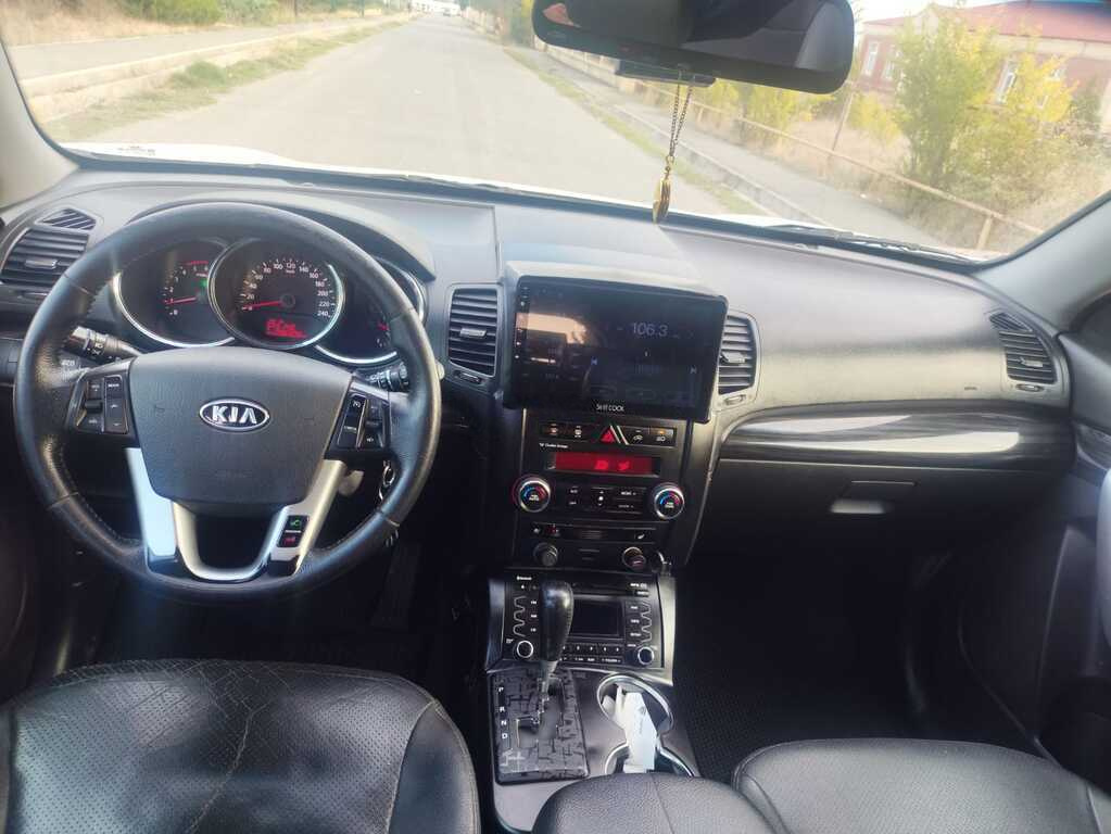 2010 Kia Sorento, 2.0L, 223000km - Image 13