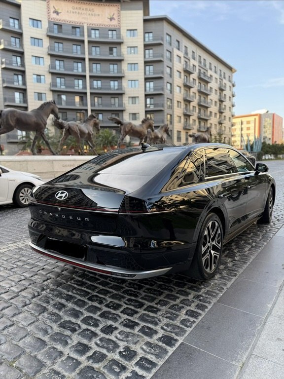 2023 Hyundai Grandeur, 1.6L, 41000km - Image 5