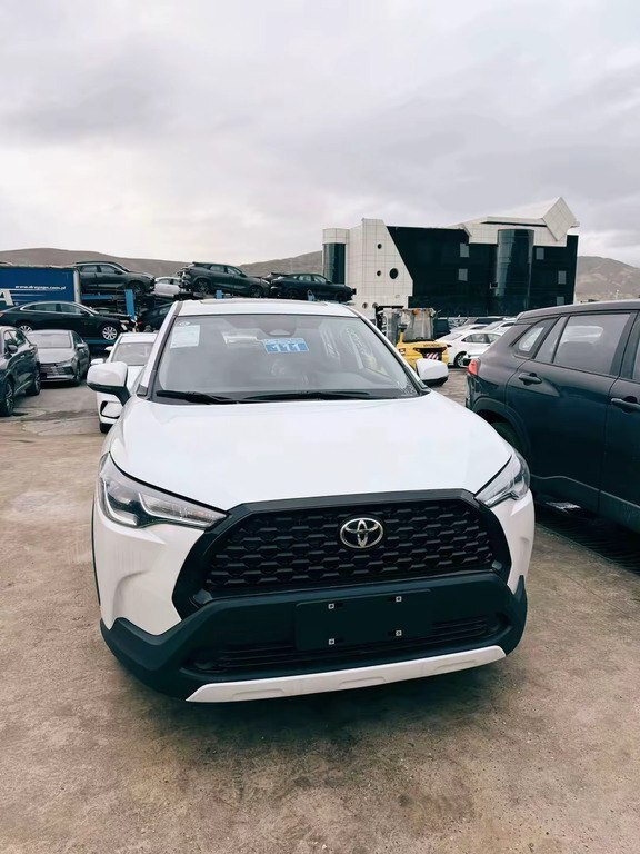 2025 Toyota Corolla Cross, 2.0L, 0km - Image 1