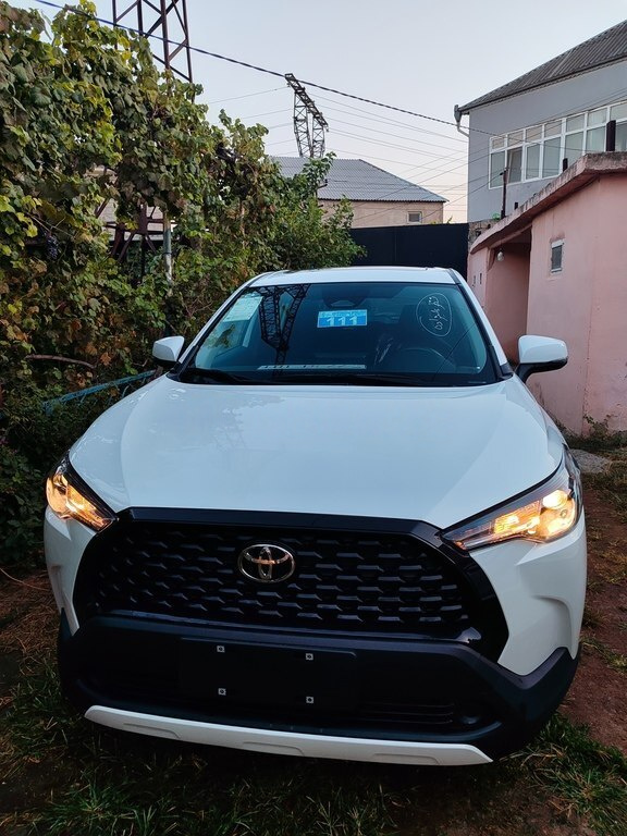 2025 Toyota Corolla Cross, 2.0L, 0km - Image 5