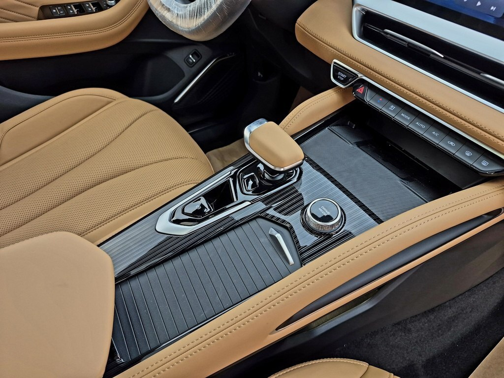 2026 Geely Monjaro, 1.5L, 0km - Image 36