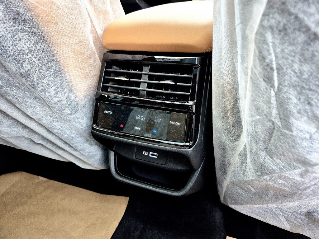 2026 Geely Monjaro, 1.5L, 0km - Image 38