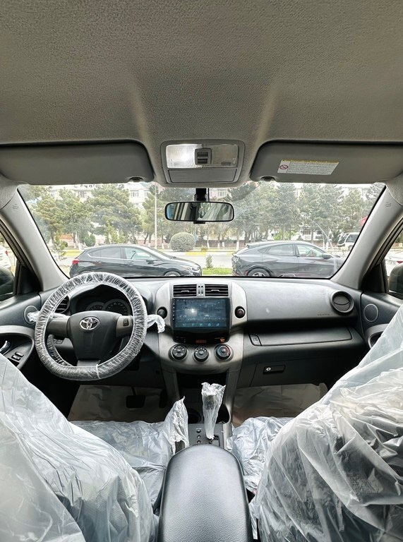 2012 Toyota RAV4, 2.0L, 190000km - Image 7