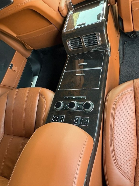 2015 Land Rover Range Rover, 5.0L, 140000km - Image 13
