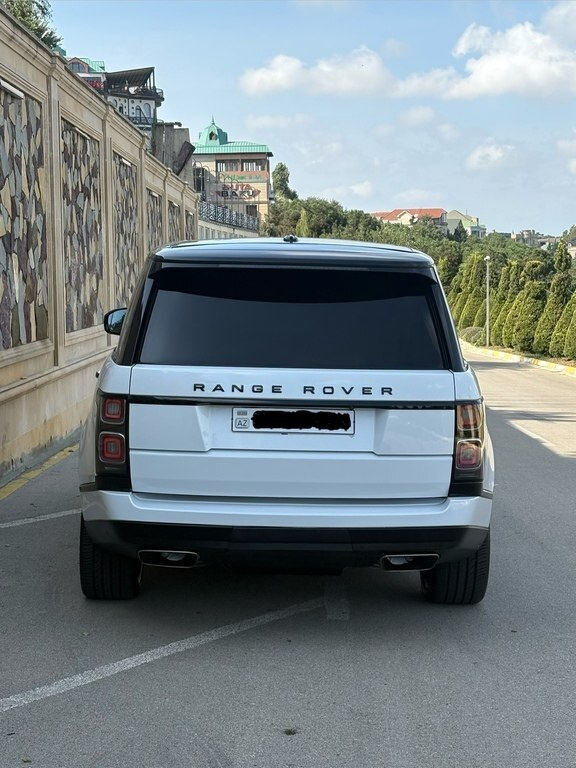 2015 Land Rover Range Rover, 5.0L, 140000km - Image 17