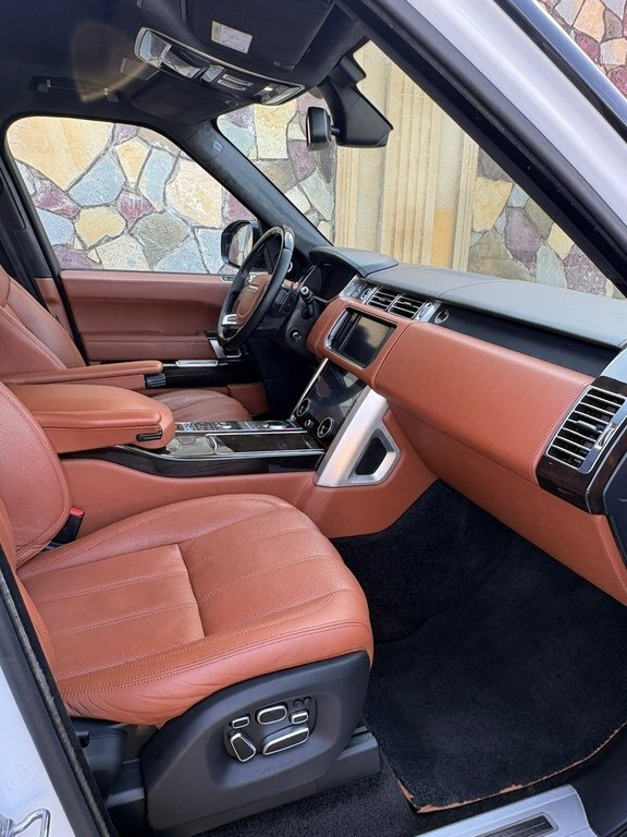 2015 Land Rover Range Rover, 5.0L, 140000km - Image 7