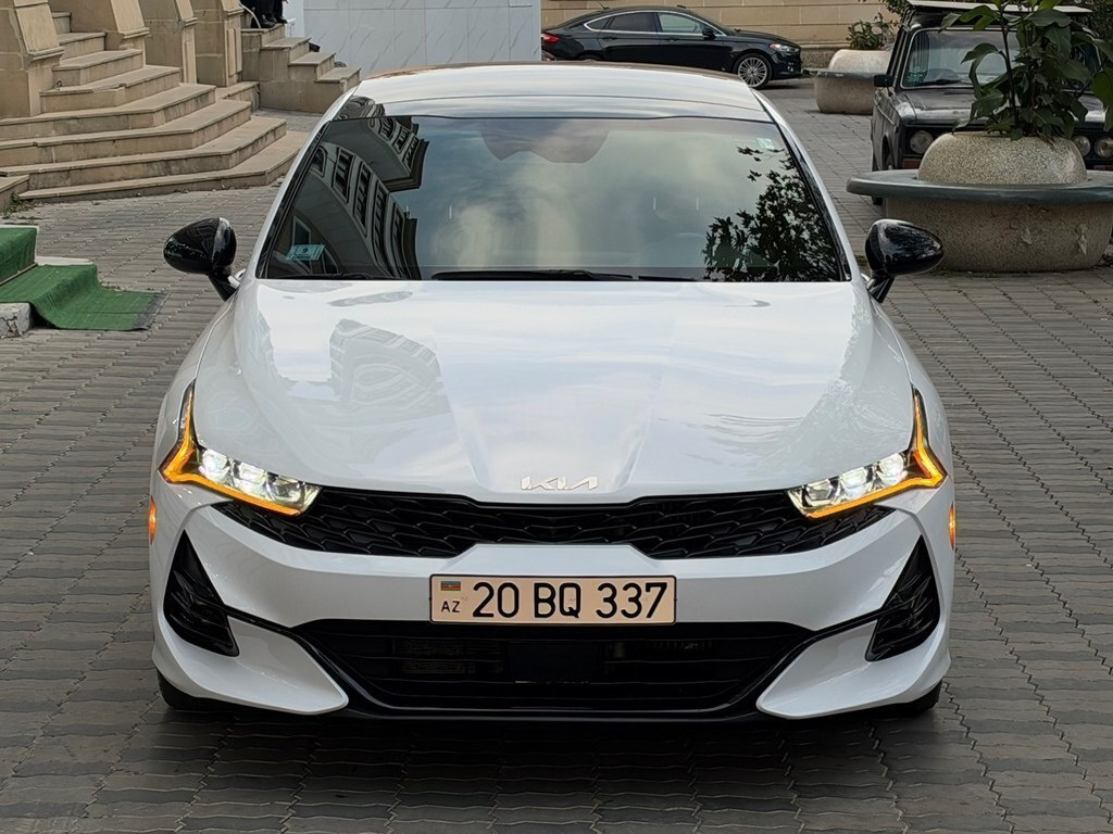 2021 Kia K5, 1.6L, 74000km - Image 3