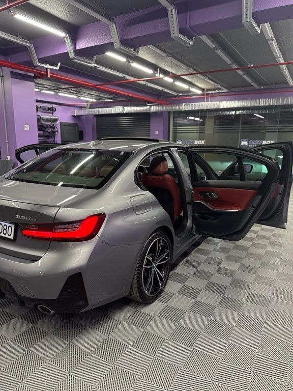 2022 BMW 330e, 2.0L, 36700km - Image 14