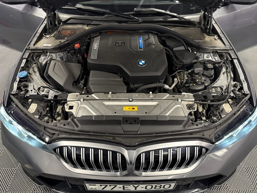 2022 BMW 330e, 2.0L, 36700km - Image 15