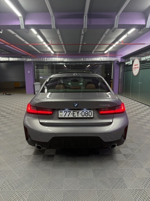2022 BMW 330e, 2.0L, 36700km - Image 5