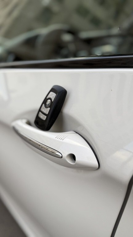 2015 BMW 520d, 2.0L, 249000km - Image 12
