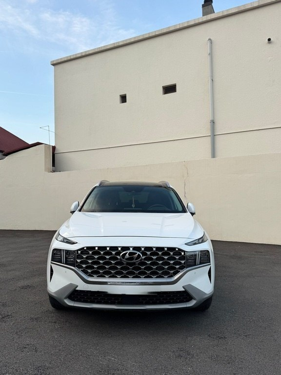 2023 Hyundai Santa Fe, 1.6L, 48500km - Image 2