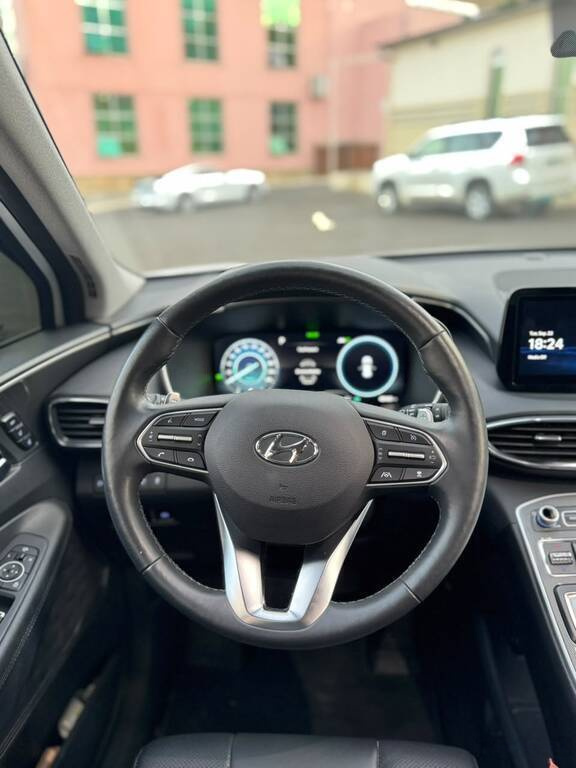 2023 Hyundai Santa Fe, 1.6L, 48500km - Image 11