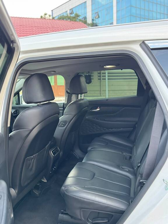 2023 Hyundai Santa Fe, 1.6L, 48500km - Image 10