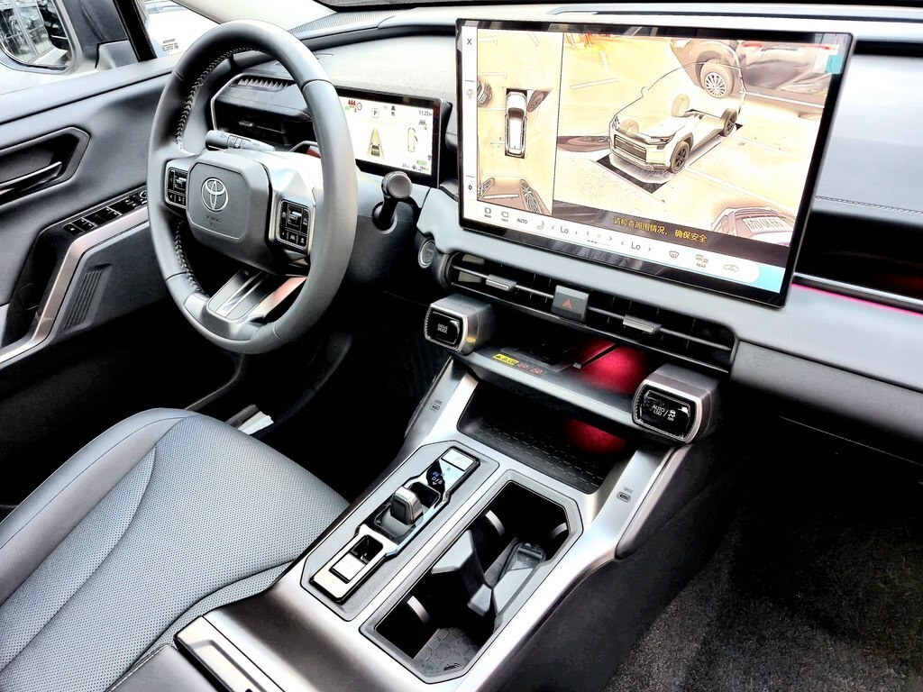 2026 Toyota RAV4, 2.0L, 0km - Image 32