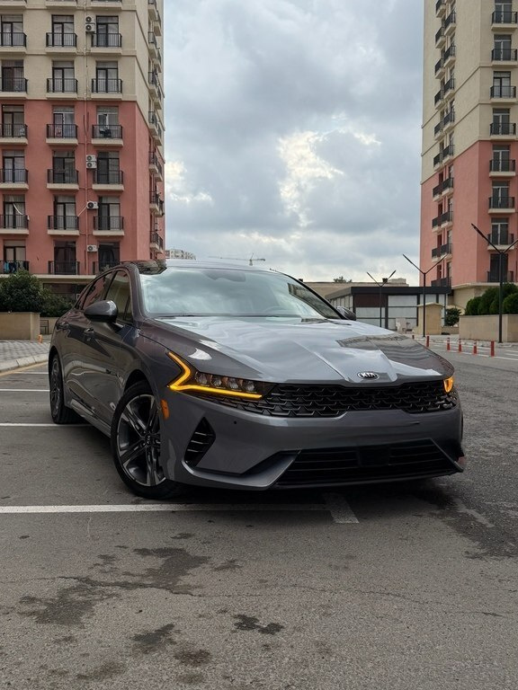 2020 Kia K5, 1.6L, 79000km - Image 1