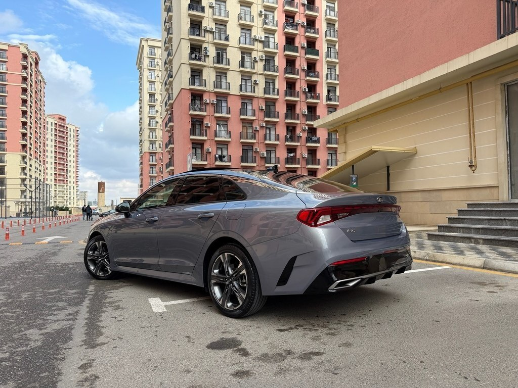 2020 Kia K5, 1.6L, 79000km - Image 3