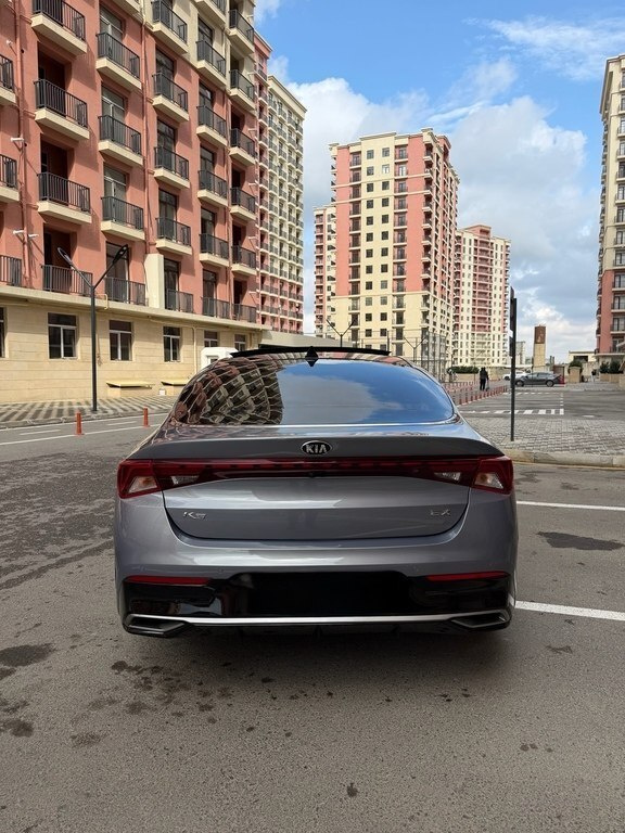 2020 Kia K5, 1.6L, 79000km - Image 5