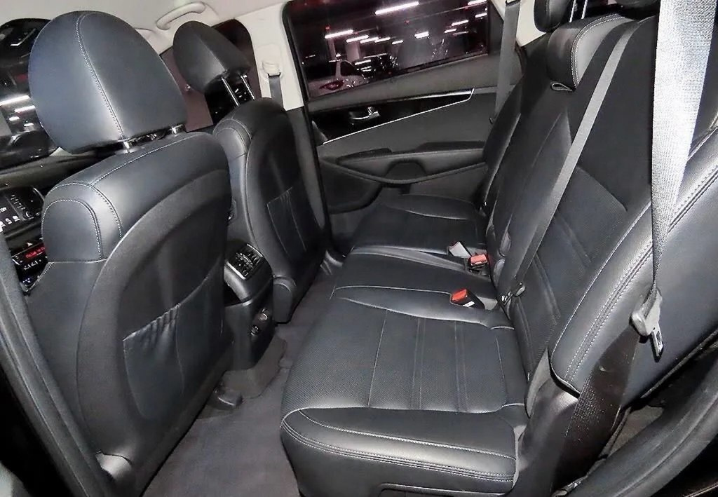 2017 Kia Sorento, 2.0L, 179590km - Image 7