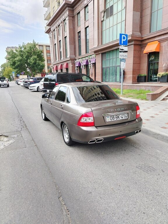 2015 LADA (VAZ) Priora, 1.6L, 178000km - Image 7