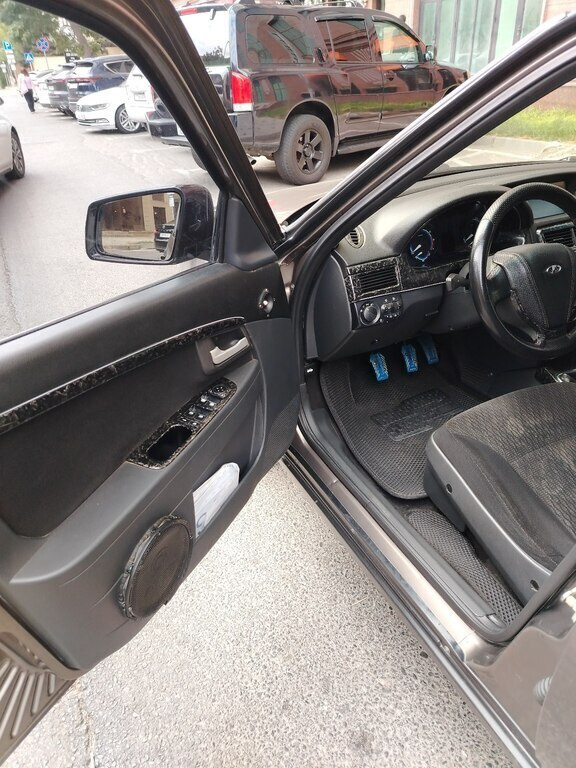 2015 LADA (VAZ) Priora, 1.6L, 178000km - Image 10