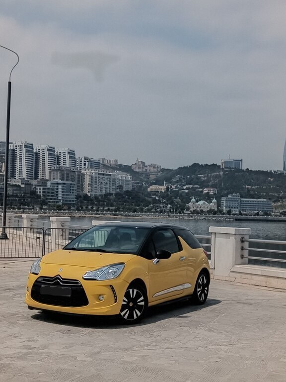2013 Citroen DS3, 1.6L, 121000km - Image 2
