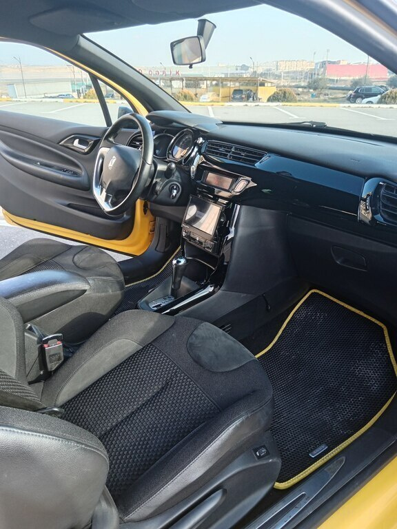 2013 Citroen DS3, 1.6L, 121000km - Image 15