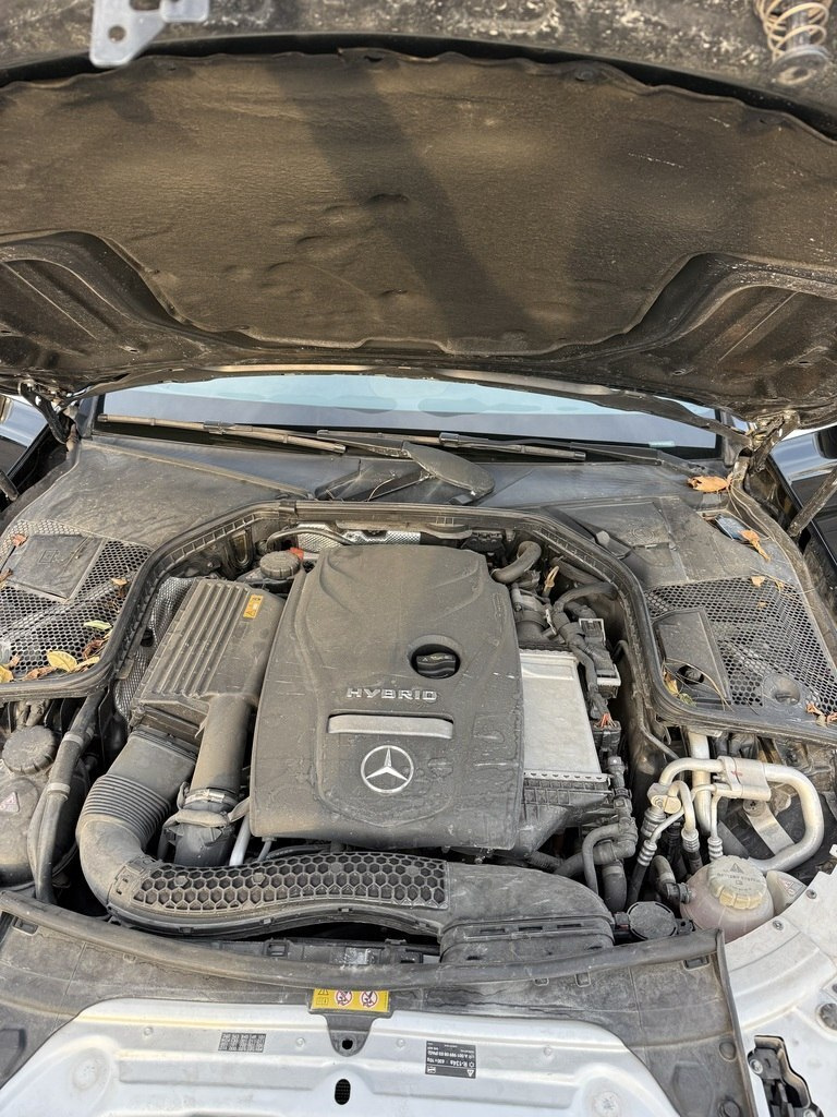 2017 Mercedes C 350 e, 2.0L, 176000km - Image 13