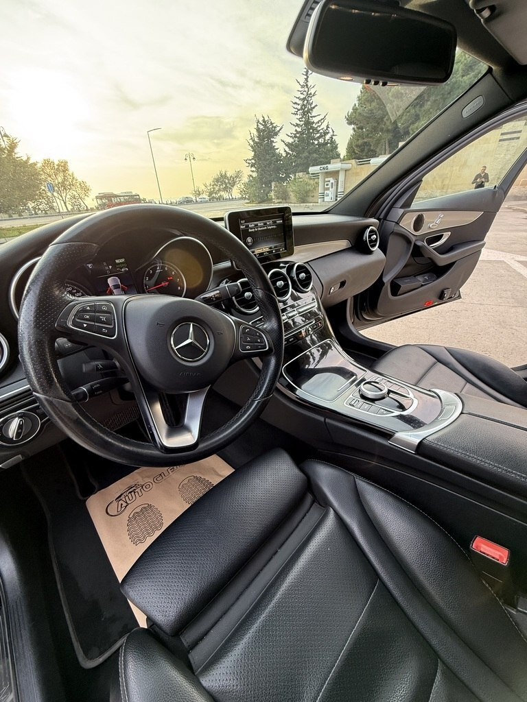 2017 Mercedes C 350 e, 2.0L, 176000km - Image 15