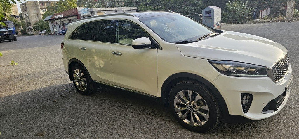2017 Kia Sorento, 2.2L, 184000km - Image 8