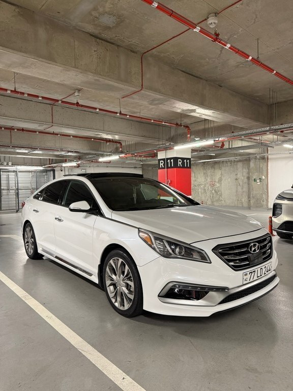 2015 Hyundai Sonata, 2.0L, 158038km - Image 1