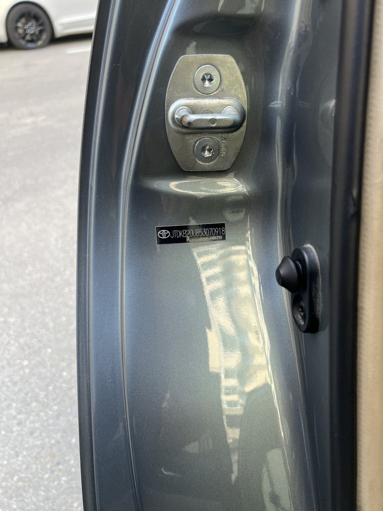 2006 Toyota Prius, 1.5L, 205000km - Image 17