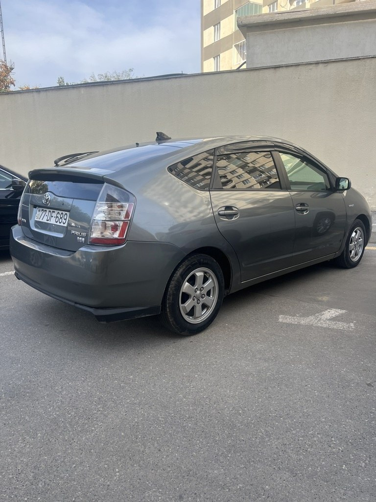 2006 Toyota Prius, 1.5L, 205000km - Image 3
