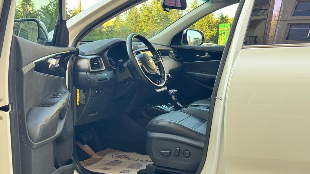 2018 Kia Sorento, 2.0L, 151828km - Image 17
