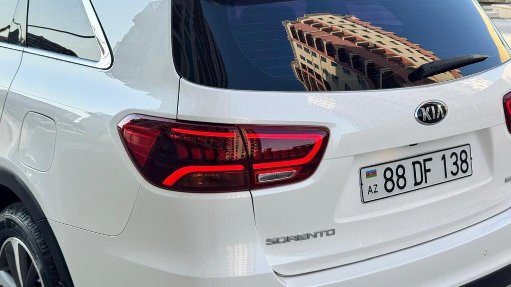 2018 Kia Sorento, 2.0L, 151828km - Image 7