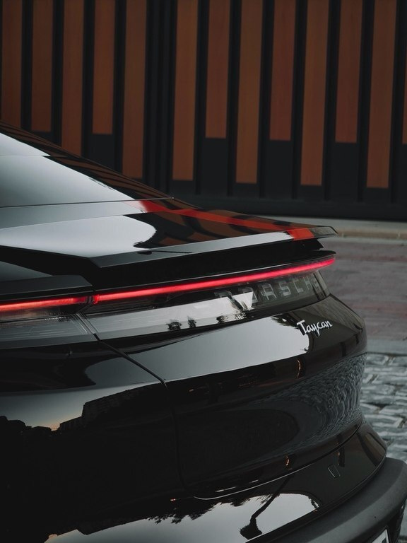 2021 Porsche Taycan, 0.0L, 84500km - Image 11